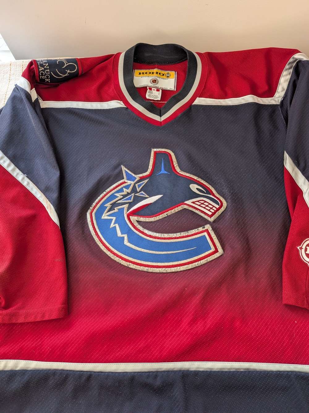 Vancouver Canucks Orca Gradient Vintage Hockey Jersey